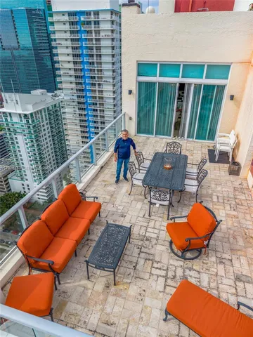 $1,995,000 | 1155 Brickell Bay Drive, Unit PH303, Miami, FL 33131