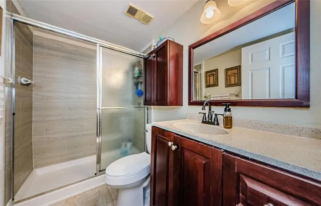 $2,100 | 90 South Highland Avenue, Unit 214, Tarpon Springs, FL 34689