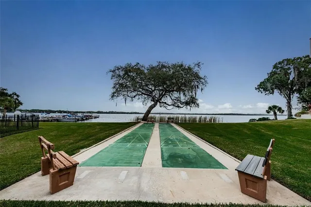 $2,100 | 90 South Highland Avenue, Unit 214, Tarpon Springs, FL 34689