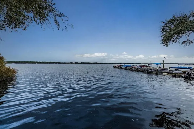 $2,100 | 90 South Highland Avenue, Unit 214, Tarpon Springs, FL 34689