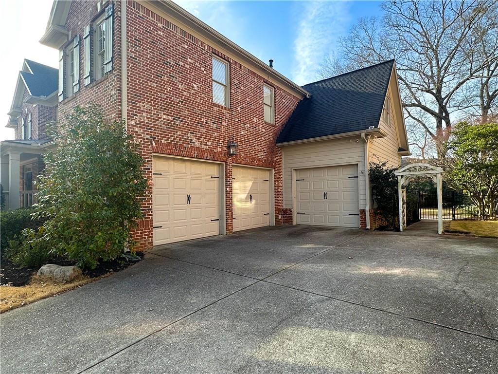 4892 Tarry Post Lane Suwanee, GA 30024 - Photo 4 of 11