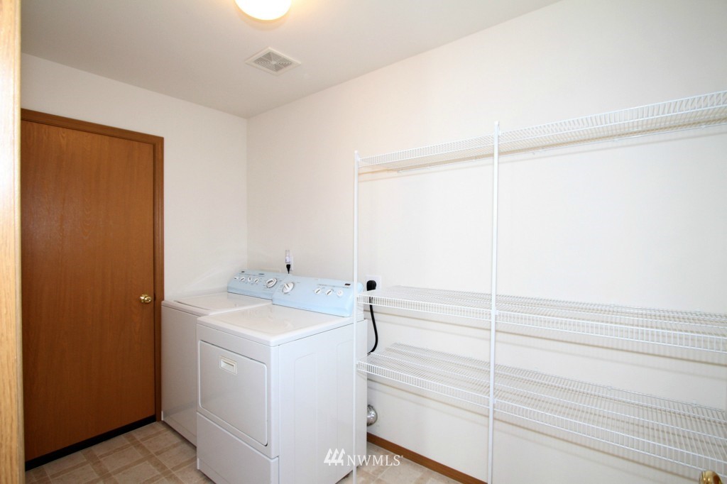 321 Index Place Southeast Renton, WA 98056 - Photo 13 of 15