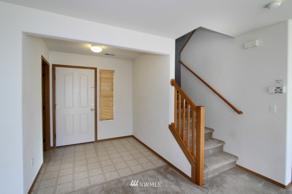 321 Index Place Southeast Renton, WA 98056 - Photo 3 of 15