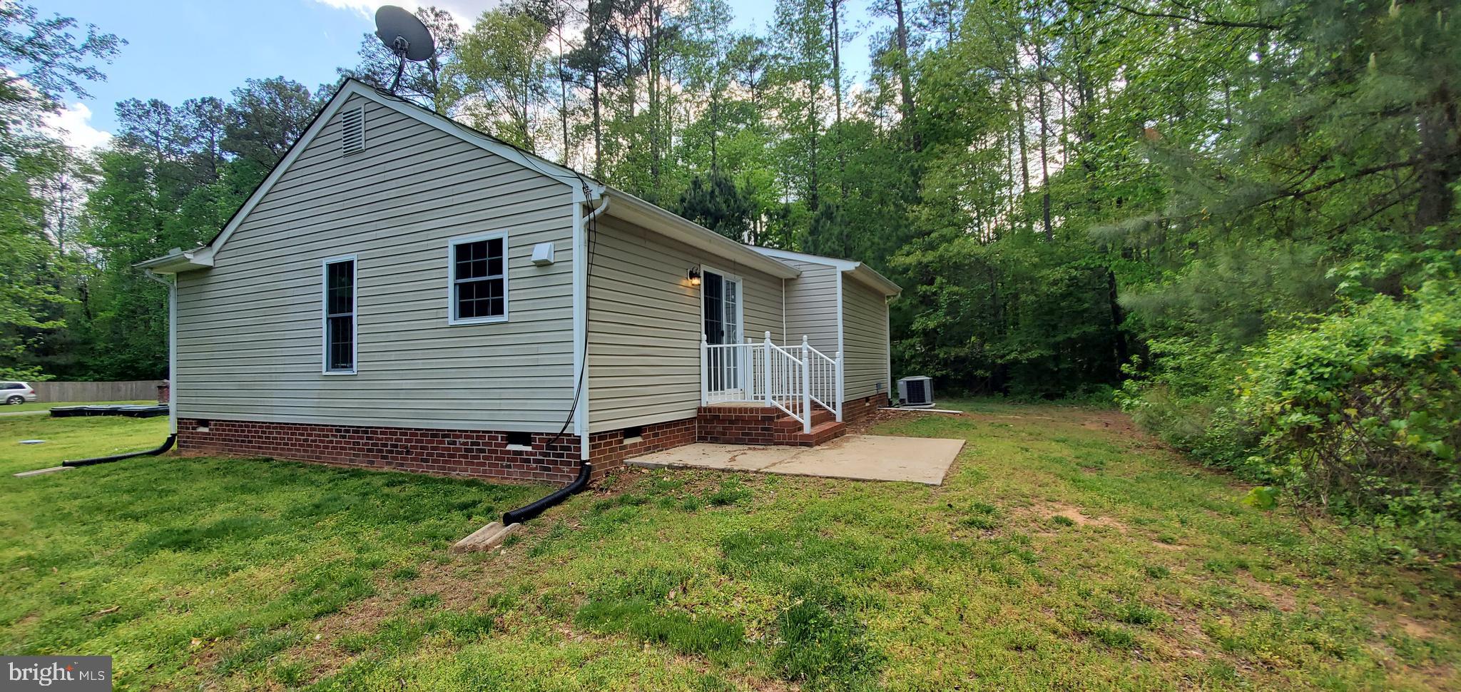 12129 Loblolly Road Ruther Glen, VA 22546 - Photo 3 of 24