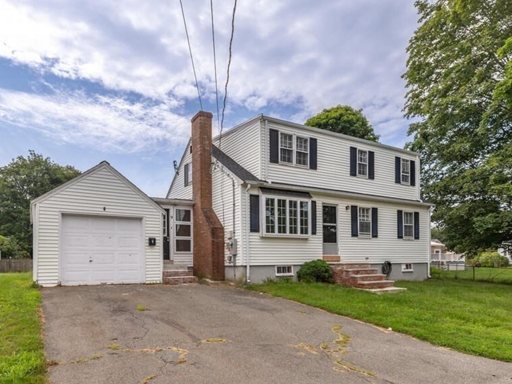 9 Old Farm Road Beverly, MA 01915 - Photo 1 of 27 Gallery Image 1
