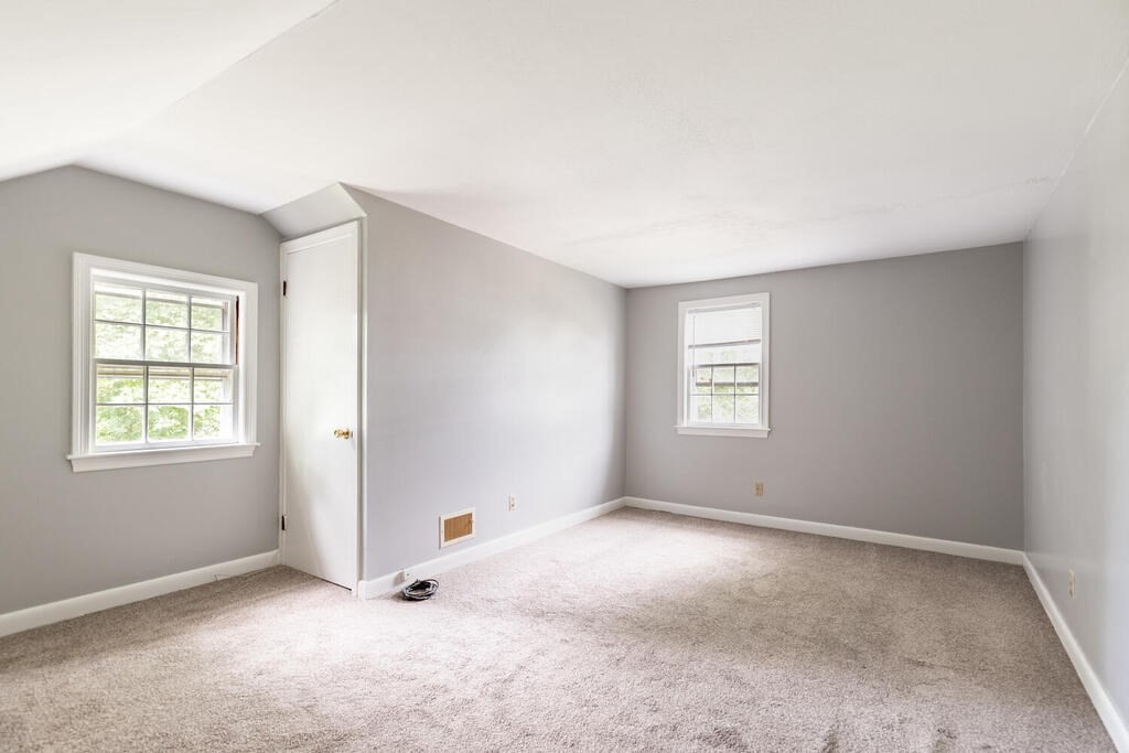 9 Old Farm Road Beverly, MA 01915 - Photo 24 of 27 Gallery Image 24