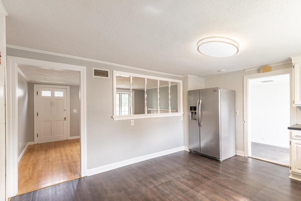 9 Old Farm Road Beverly, MA 01915 - Photo 6 of 27 Gallery Image 6