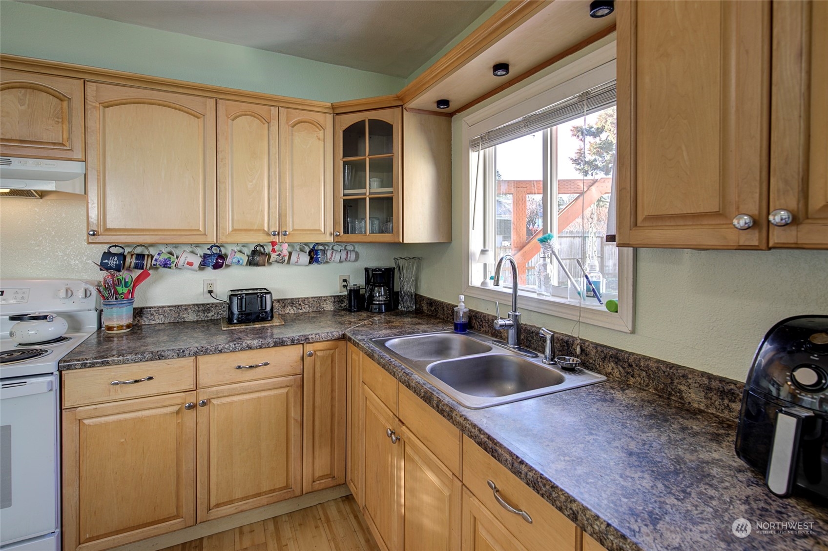 650 Fowler Street Raymond, WA 98577 - Photo 10 of 21 Gallery Image 10