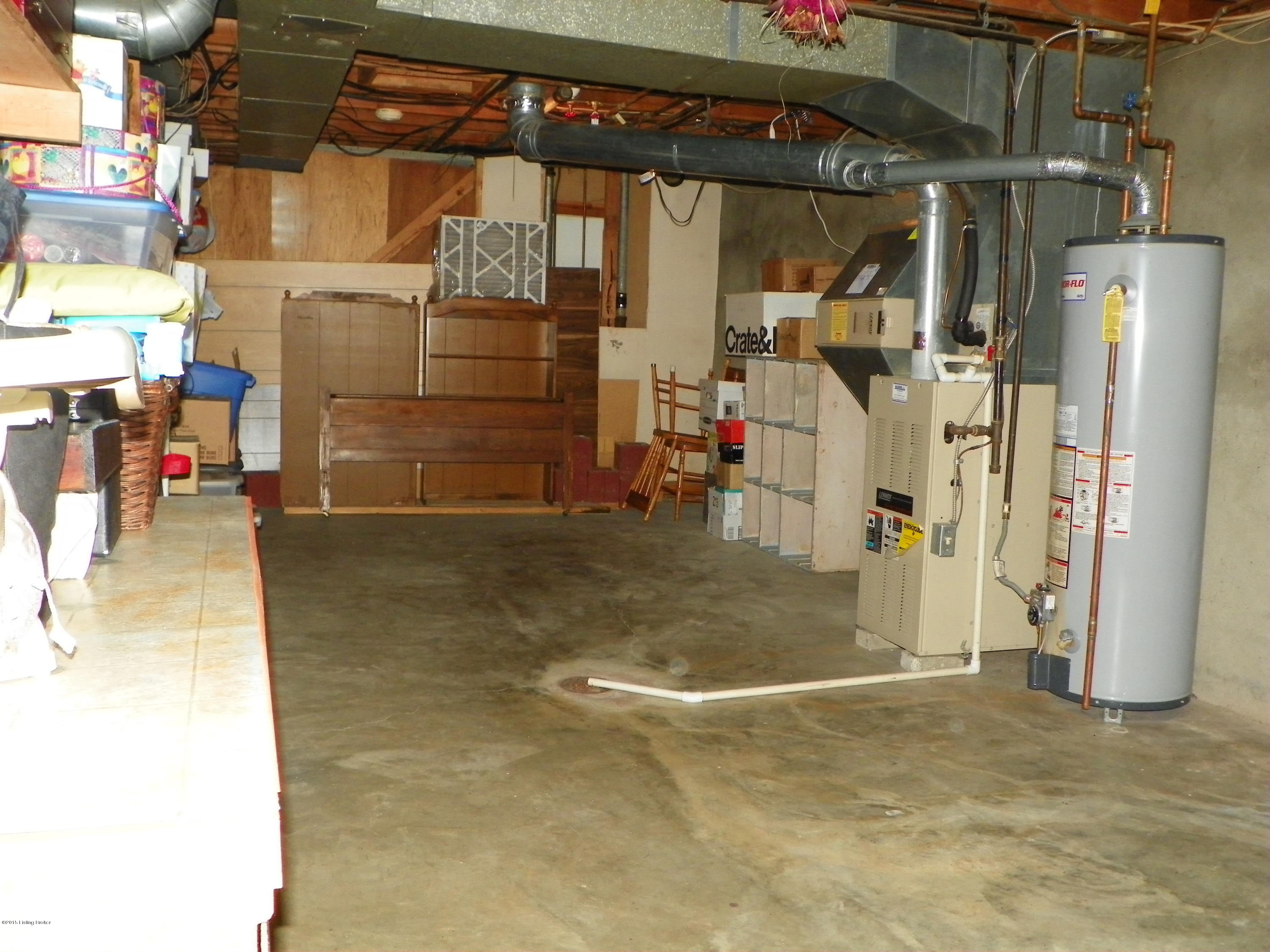 2860 Nepperhan Road Louisville, KY 40218 - Photo 43 of 51 101_1777