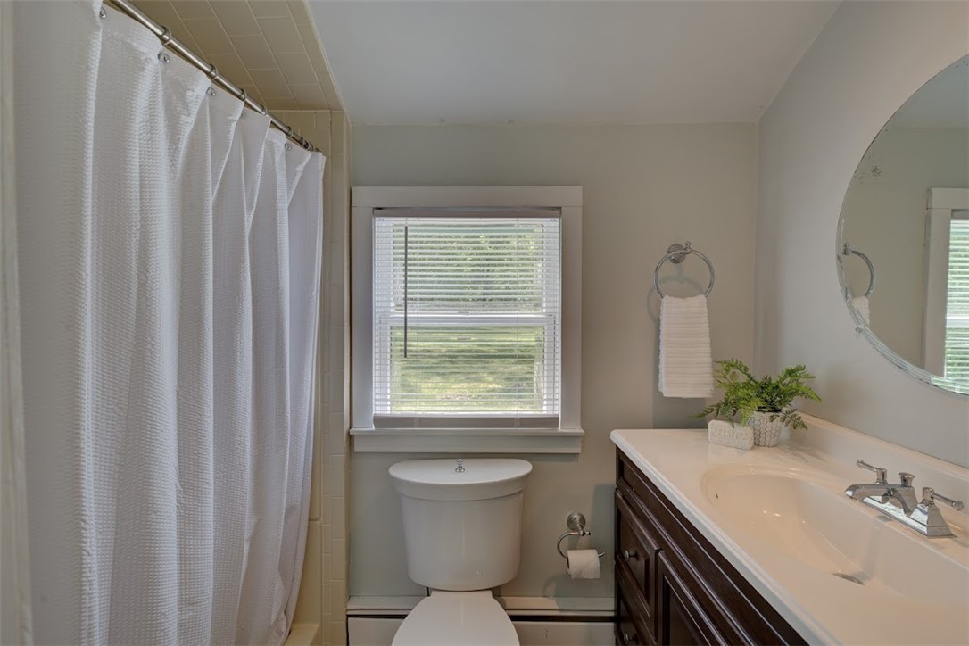 740 S Road East Greenwich, RI 02818 - Photo 21 of 34