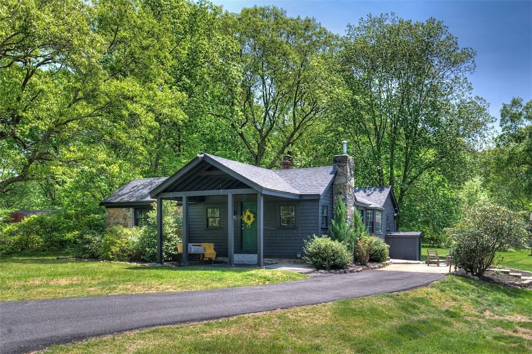 740 S Road East Greenwich, RI 02818 - Photo 3 of 34