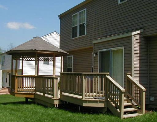 207 Field Club Circle McKees Rocks, PA 15136 - Photo 11 of 18 Patio/Deck.