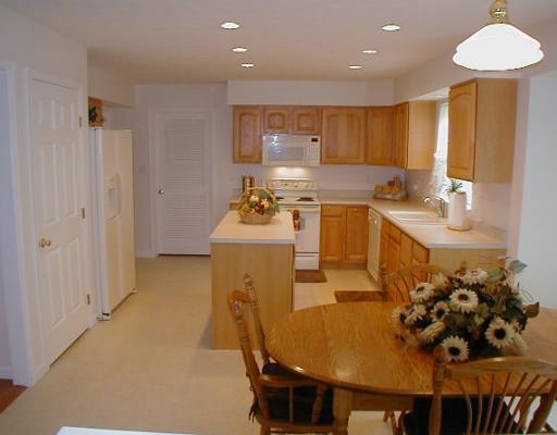 207 Field Club Circle McKees Rocks, PA 15136 - Photo 17 of 18 Kitchen.