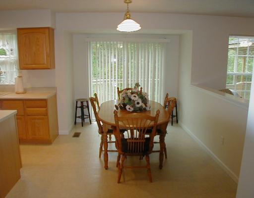 207 Field Club Circle McKees Rocks, PA 15136 - Photo 7 of 18 Kitchen.