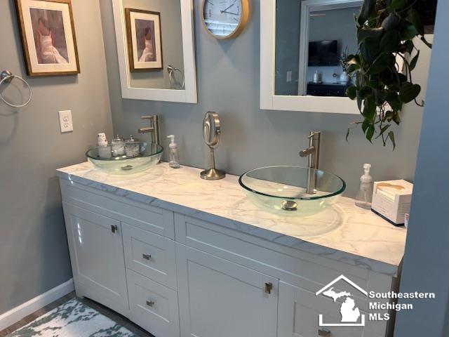 6748 Green Road Ottawa Lake, MI 49267 - Photo 11 of 21