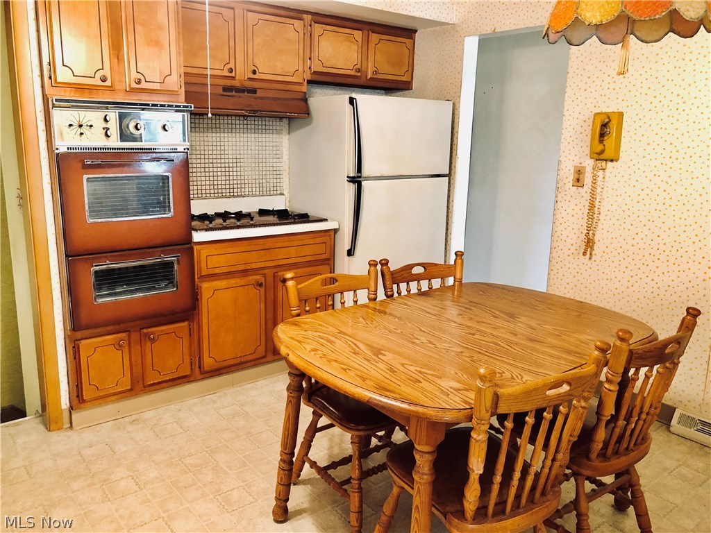 13525 Carpenter Road Garfield Heights, OH 44125 - Photo 6 of 19