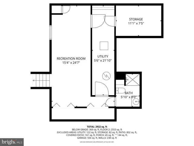 a view of a yard with entertaining space