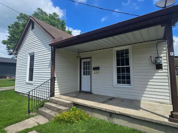 $185,000 | 504 Railroad Avenue, Aurora, IN 47001
