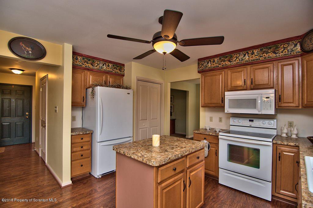200 Hahn Road Moscow, PA 18444 - Photo 11 of 45 Gallery Image 11