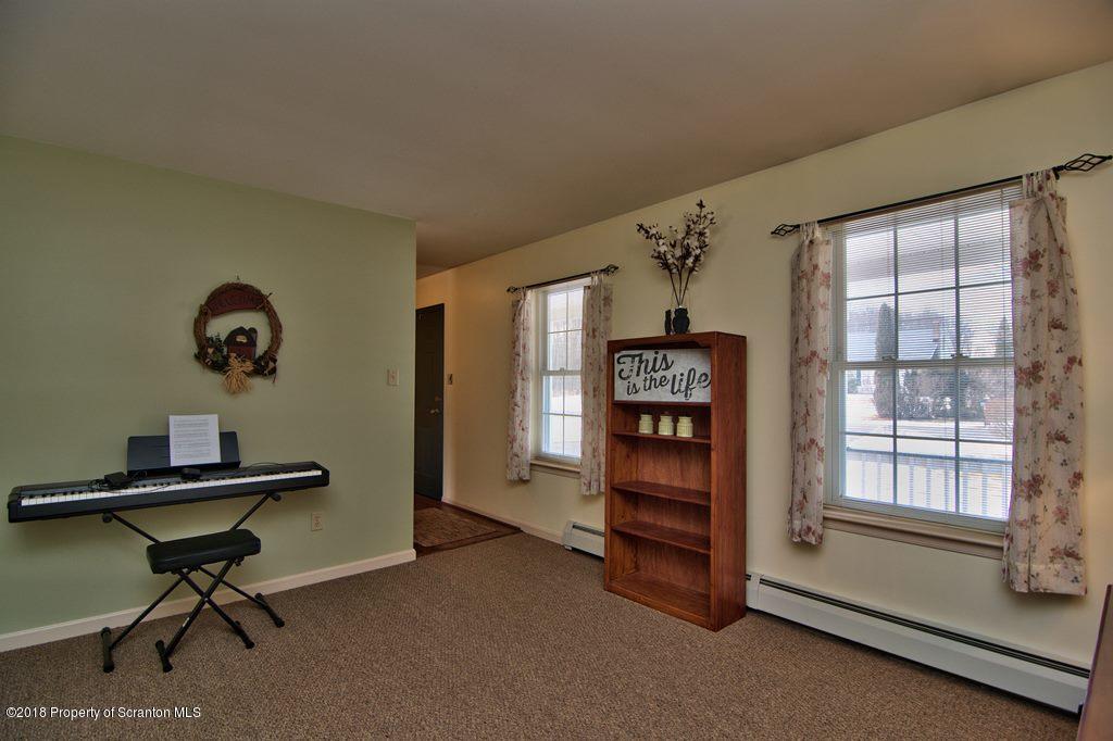 200 Hahn Road Moscow, PA 18444 - Photo 18 of 45 Gallery Image 18