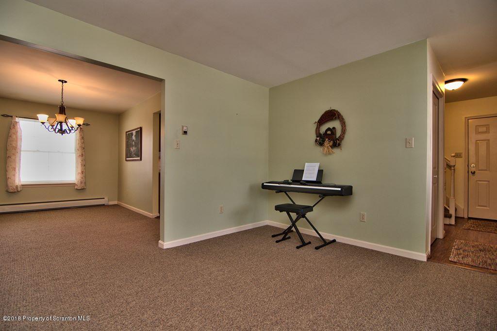 200 Hahn Road Moscow, PA 18444 - Photo 19 of 45 Gallery Image 19