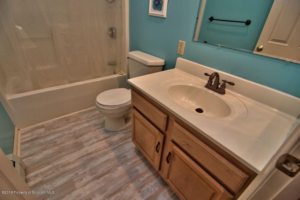 200 Hahn Road Moscow, PA 18444 - Photo 33 of 45 Gallery Image 33
