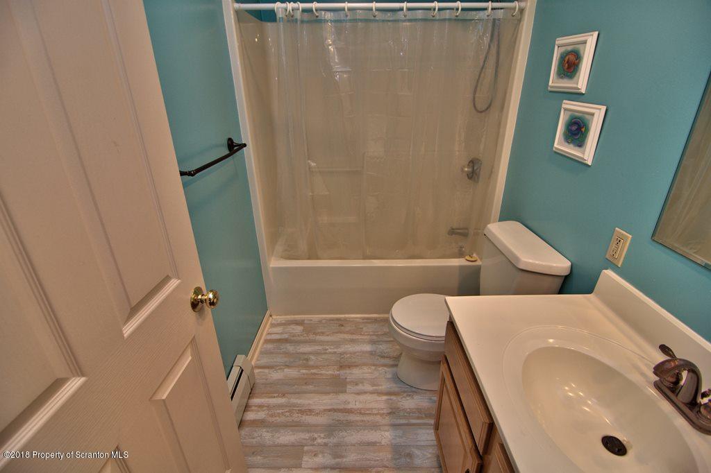 200 Hahn Road Moscow, PA 18444 - Photo 34 of 45 Gallery Image 34