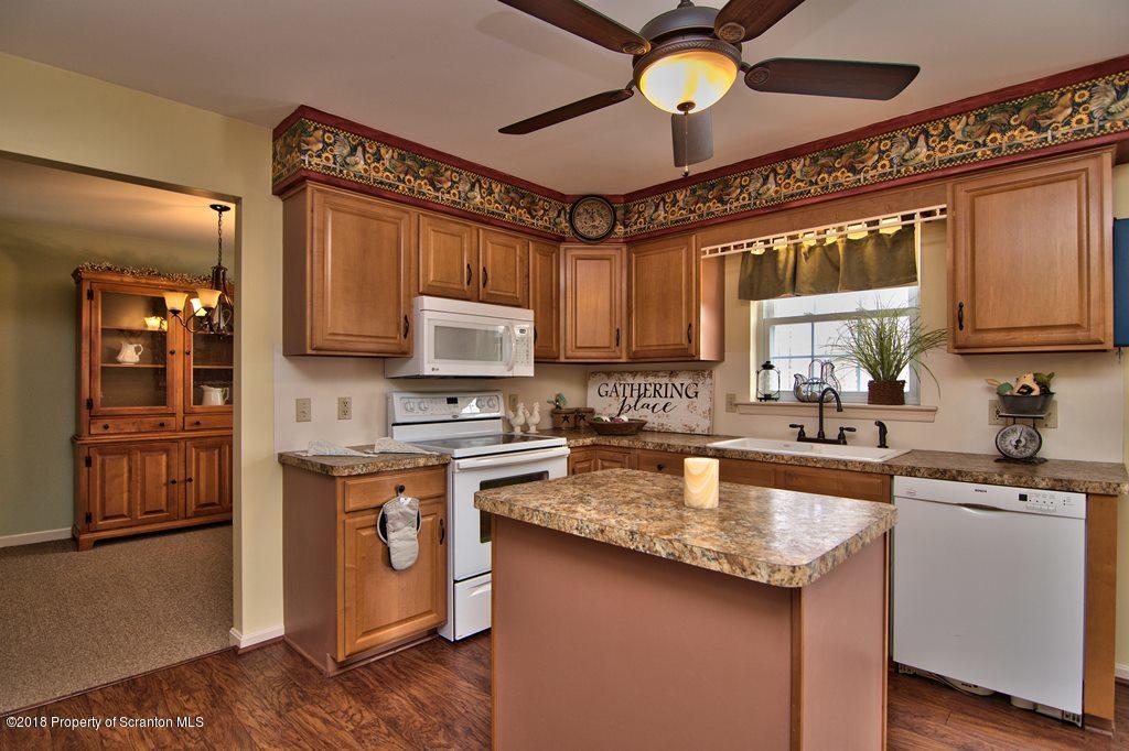 200 Hahn Road Moscow, PA 18444 - Photo 8 of 45 Gallery Image 8