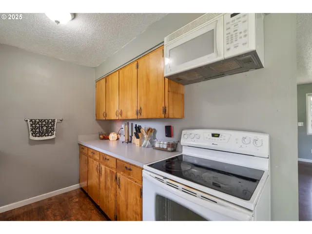 $425,000 | 3195 Fitzpatrick Road, Tillamook, OR 97141