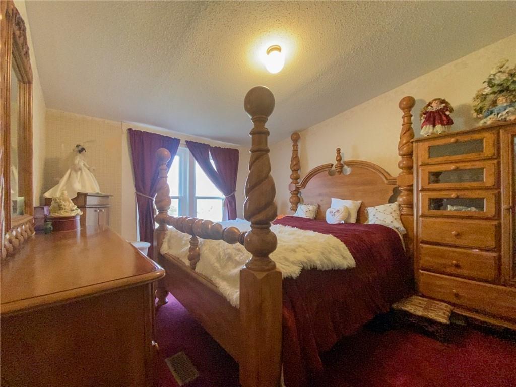 218 Salem Church Road Midland, PA 15059 - Photo 14 of 25 BEDROOM WITH LARGE CLOSET