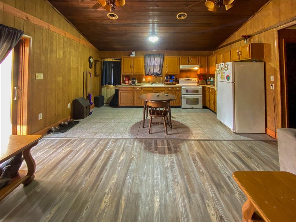 218 Salem Church Road Midland, PA 15059 - Photo 21 of 25 KICHEN AND LVING ROOM