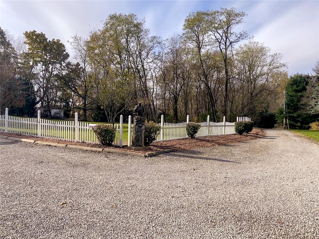 218 Salem Church Road Midland, PA 15059 - Photo 4 of 25 BEAUTIFUL YARD