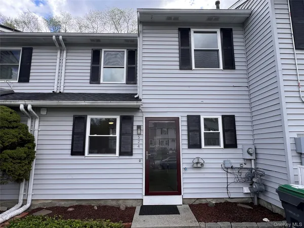 $2,600 | 524 Saracino Drive, Maybrook, NY 12543