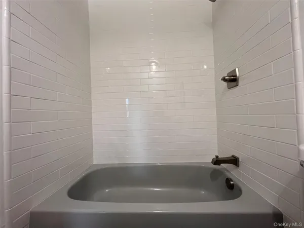 $2,600 | 524 Saracino Drive, Maybrook, NY 12543