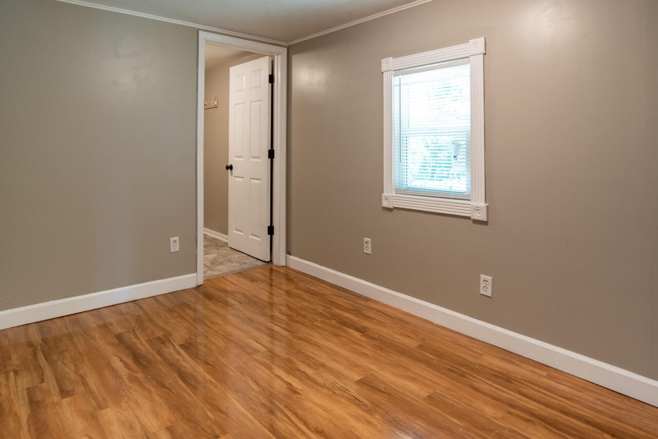 255 Cedar Valley Lane Decatur, TN 37322 - Photo 6 of 17 DSC_2006-HDR