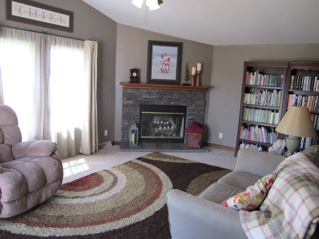 2661 County Road 79 Butler, IN 46721 - Photo 4 of 28