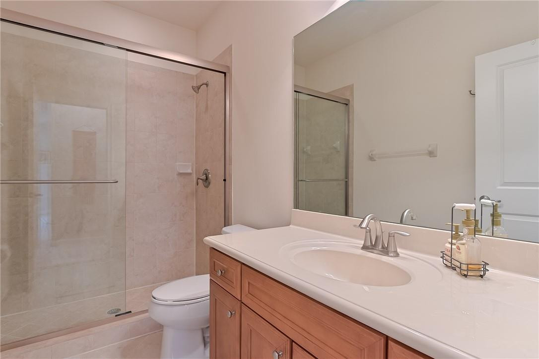 80 Northwest Alcott Circle Boca Raton, FL 33432 - Photo 37 of 51 Guest bathroom with tub / shower combo