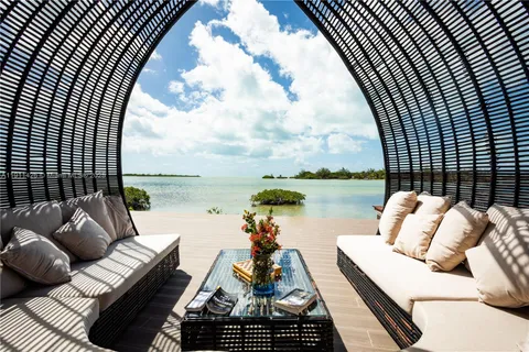 $63,500,000 | 1 West Ambergris Caye