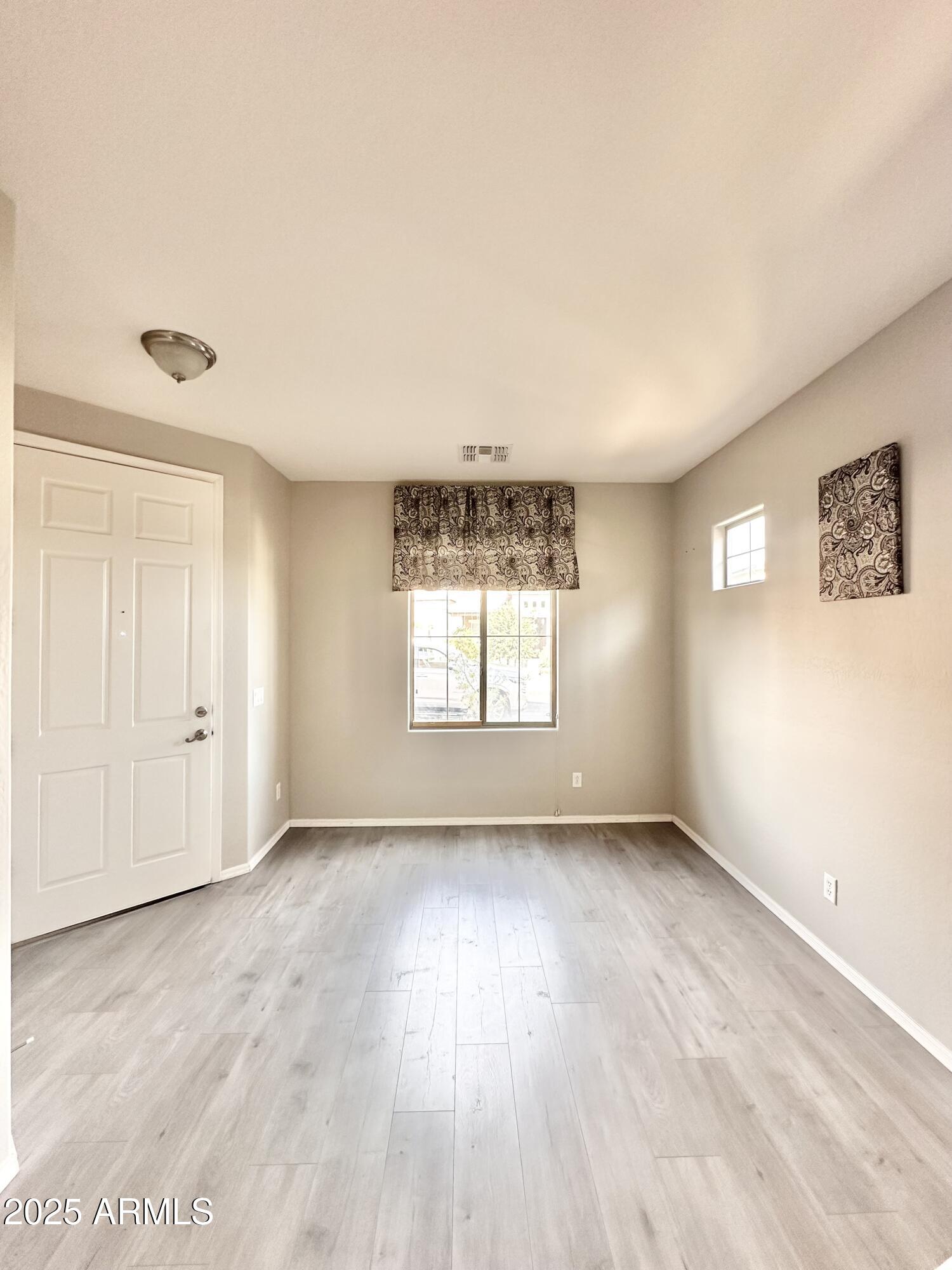 16511 West Tether Trail Surprise, AZ 85387 - Photo 11 of 88 IMG_2713