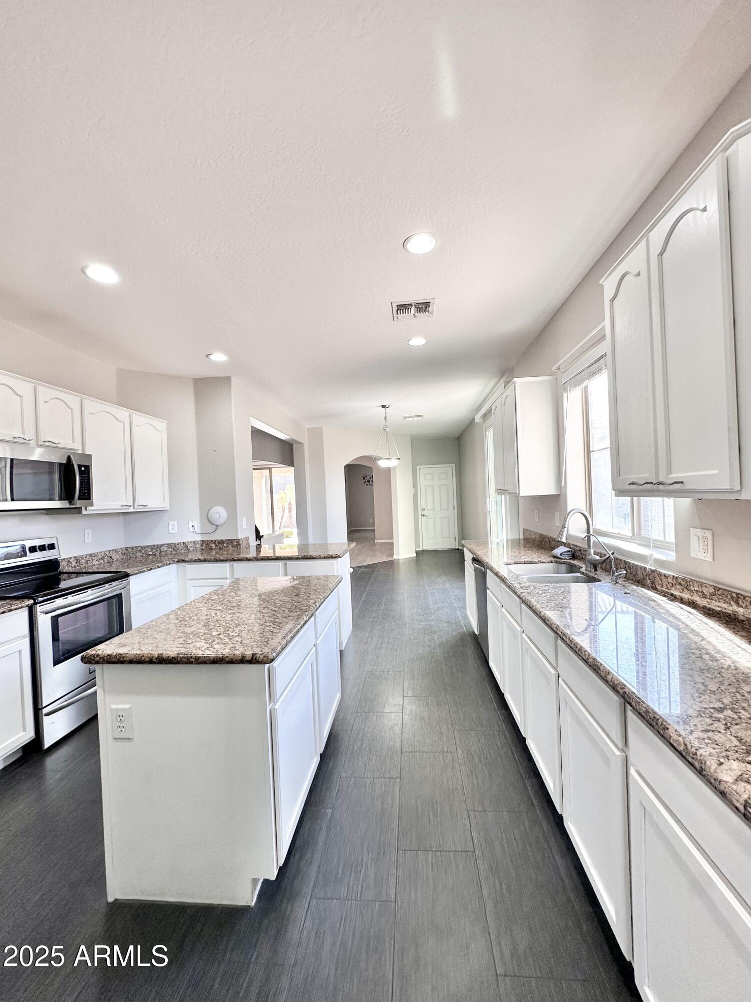 16511 West Tether Trail Surprise, AZ 85387 - Photo 34 of 88 IMG_1692