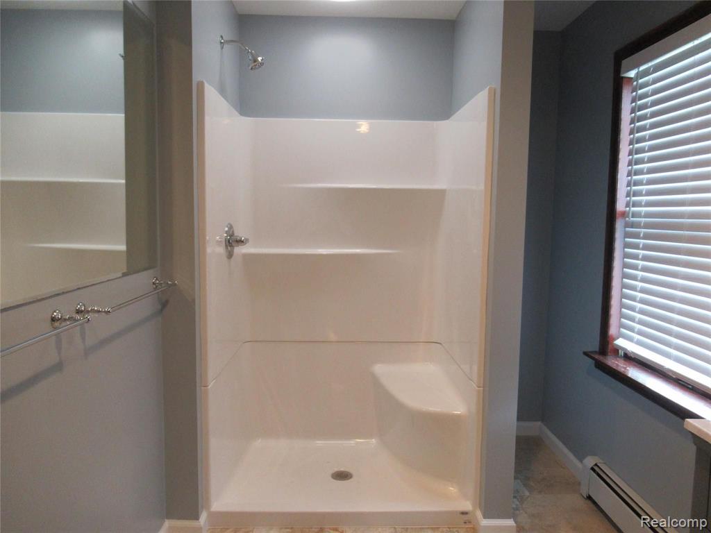 5551 Thomas Road Oxford, MI 48371 - Photo 27 of 38