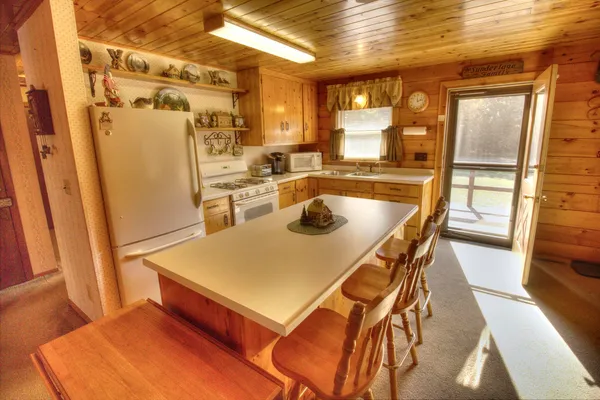 $299,900 | N16180 Deerfield Drive, Armenia, WI 54457