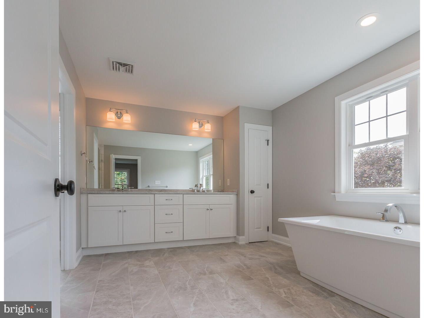 318 Lansdowne Road Havertown, PA 19083 - Photo 15 of 25
