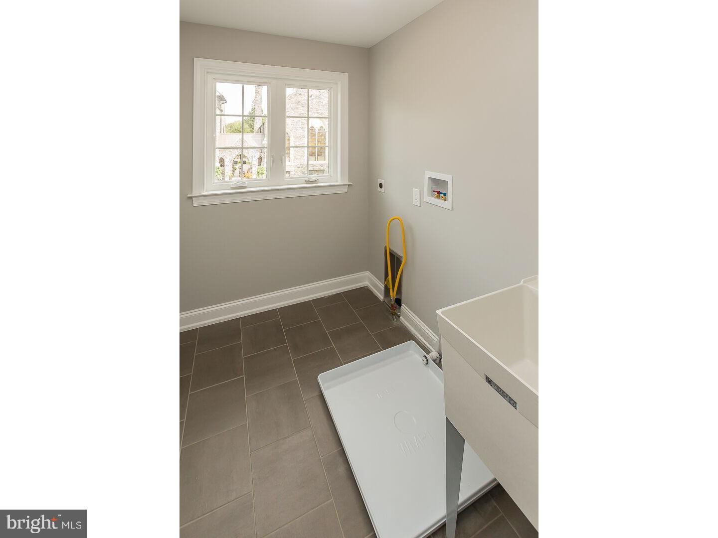 318 Lansdowne Road Havertown, PA 19083 - Photo 18 of 25