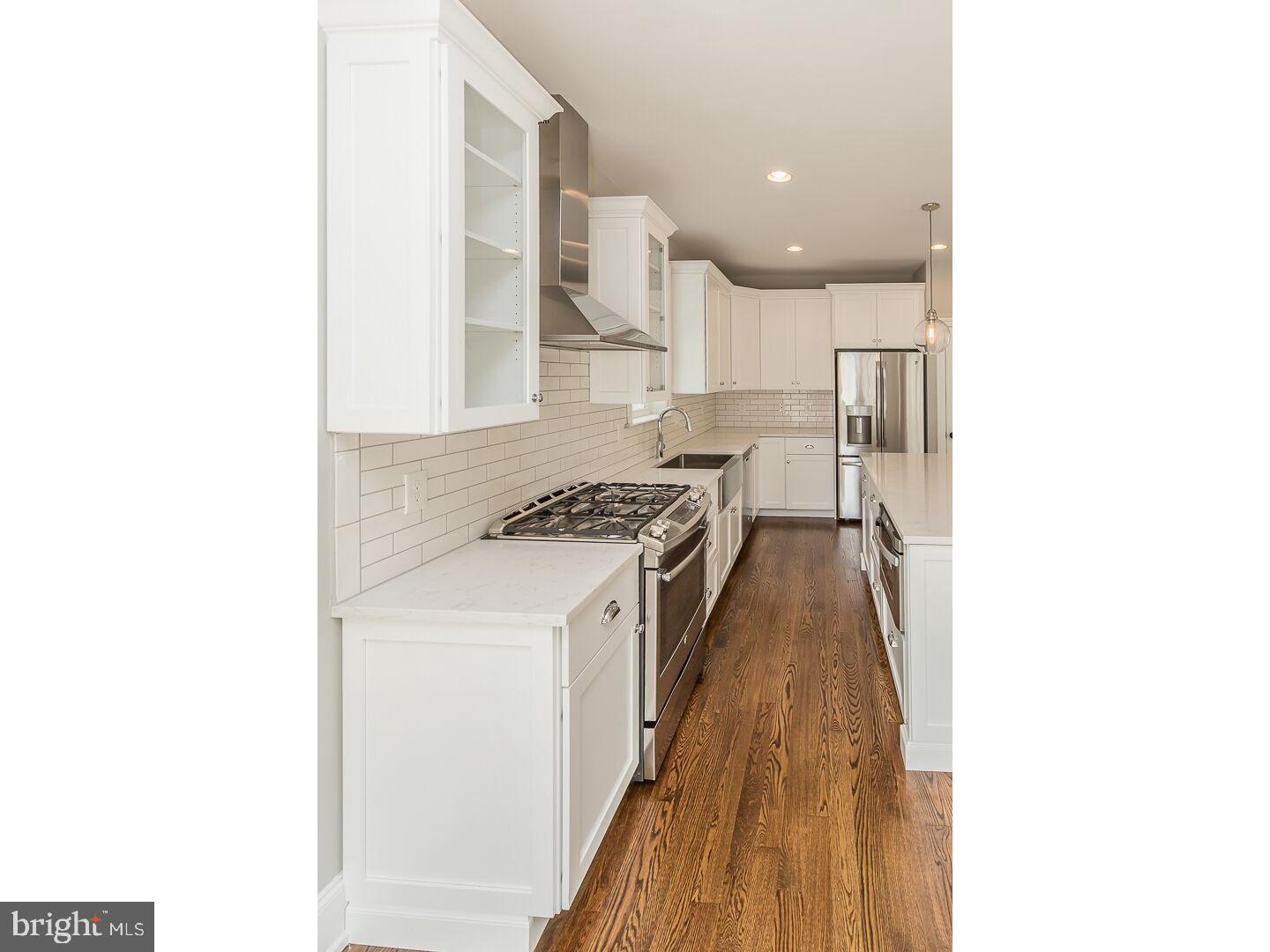 318 Lansdowne Road Havertown, PA 19083 - Photo 6 of 25