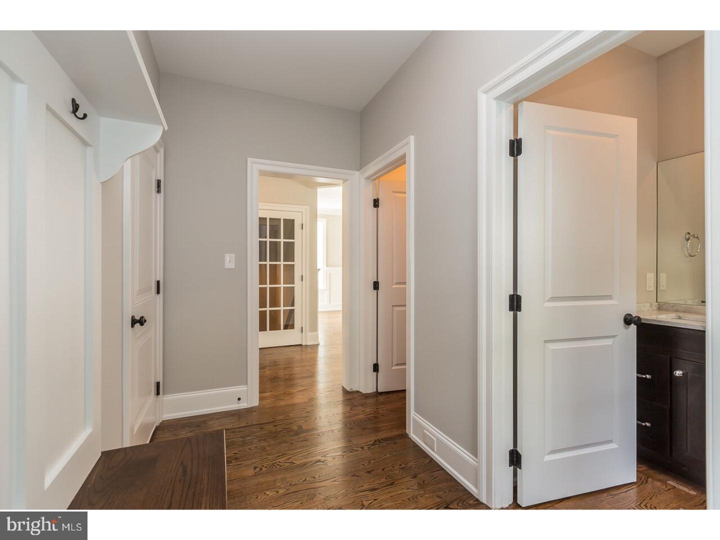 318 Lansdowne Road Havertown, PA 19083 - Photo 7 of 25