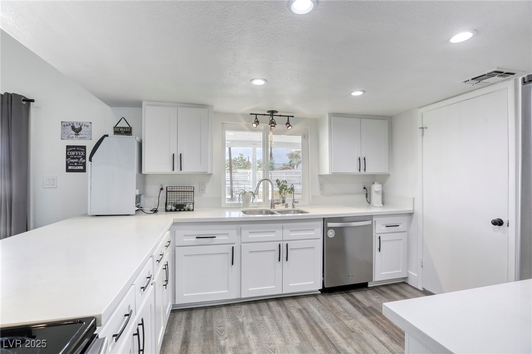 2913 Michael Way Las Vegas, NV 89108 - Photo 12 of 48