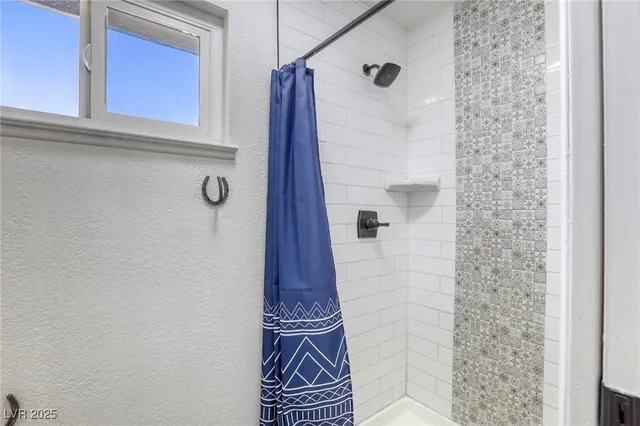 $617,799 | 2913 Michael Way, Las Vegas, NV 89108