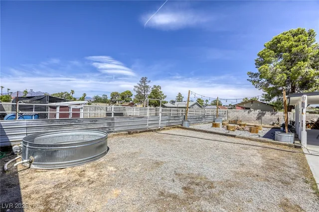 $617,799 | 2913 Michael Way, Las Vegas, NV 89108