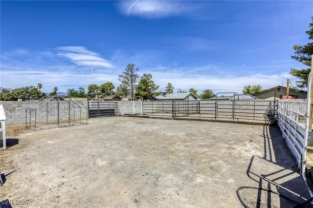 $617,799 | 2913 Michael Way, Las Vegas, NV 89108